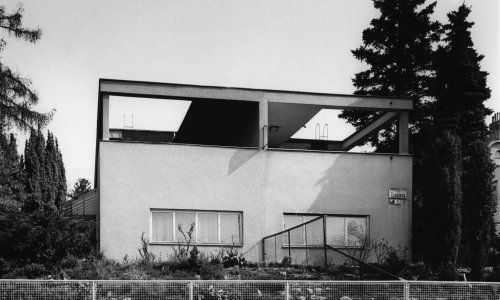 C062  Doppelfamilienhaus für Sohn und Tochter