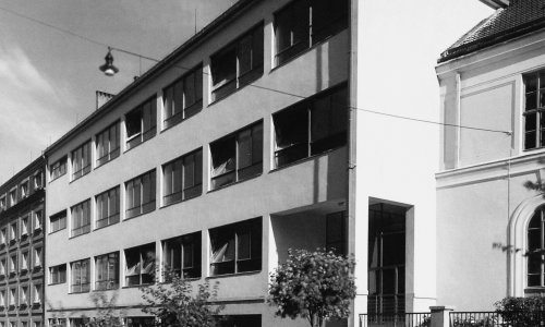 C271 Anbau einer Schule