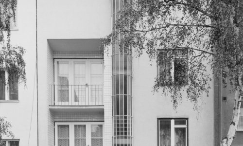 C310 Kleines Mietshaus