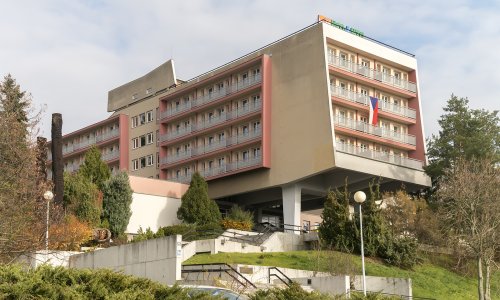 D193 Národní centrum ošetřovatelství a nelékařských oborů (dříve Ústav pro doškolování středních zdravotnických pracovníků)