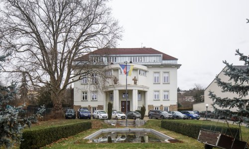  Ústav biologie obratlovců AV ČR (Bulínova vila)