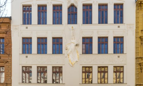 B102 Mädchenfachschule mit Pensionat und Lyzeum Vesna