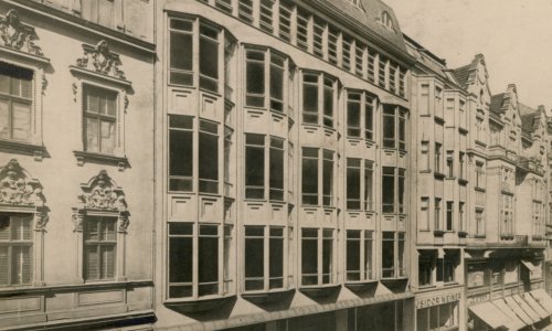 B004 Einkaufszentrum Petrov (Geschäfts- und Miethaus von Jindřich und Gabriela Plaček)